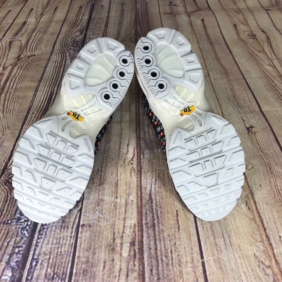 NIKE Air Max Plus "Just Do It" JDI Black/White - Picture 2 of 8